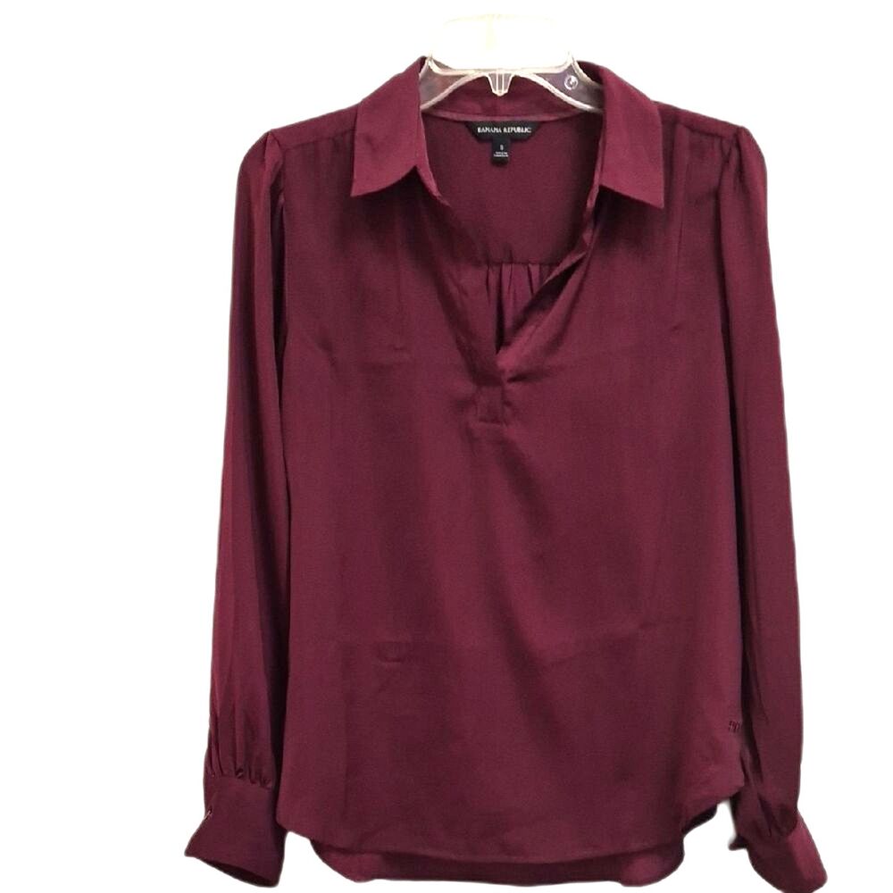 Banana Republic Blouse S Small Burgundy Red V-Neck Pleated Long Sleeve Work Top